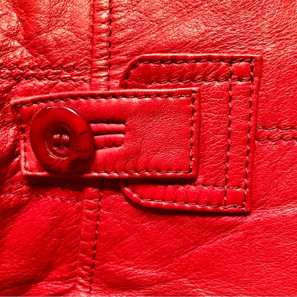 Danier Genuine Lambskin Soft Leather Jacket in vibrant red Size Large - Picture 6 of 16